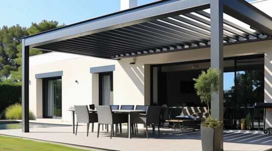 quelles-motorisations-sont-les-plus-silencieuses-pour-une-pergola